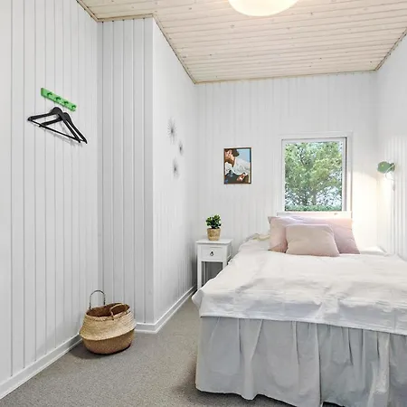 3 Bedroom Front In *